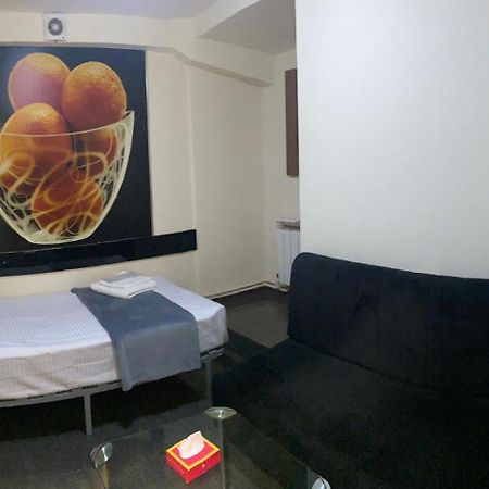Enigma Hostel Erywań Zewnętrze zdjęcie