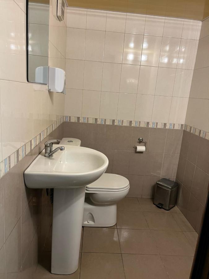 Enigma Hostel Erywań Zewnętrze zdjęcie