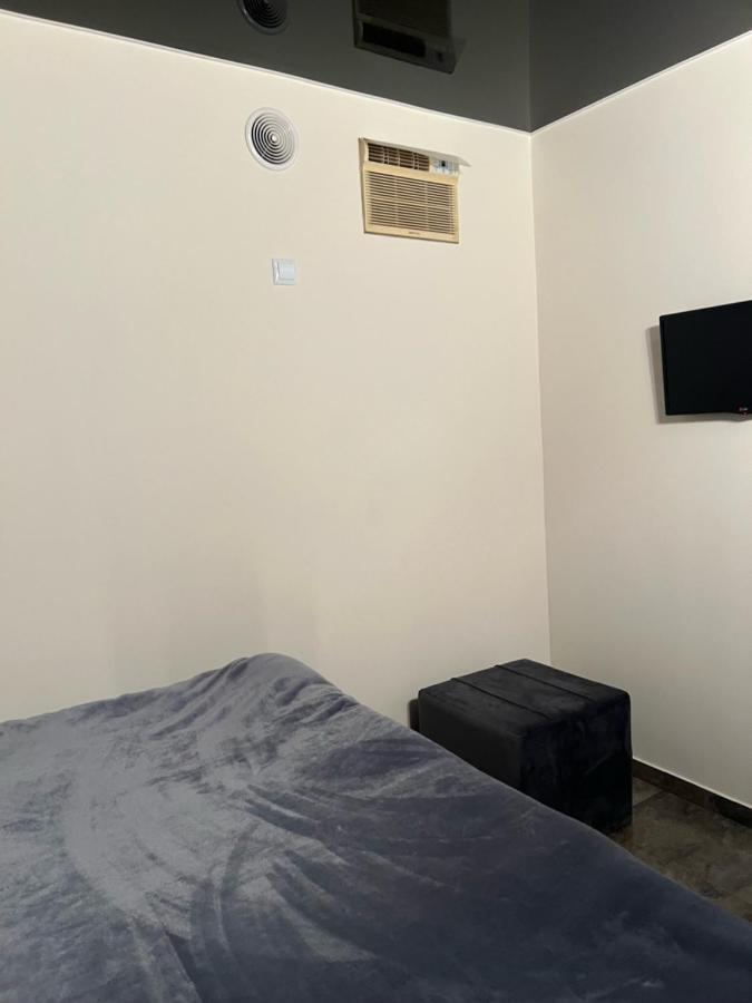 Enigma Hostel Erywań Zewnętrze zdjęcie