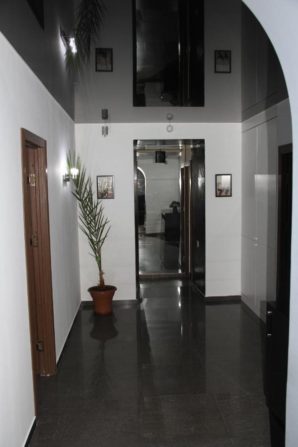 Enigma Hostel Erywań Zewnętrze zdjęcie