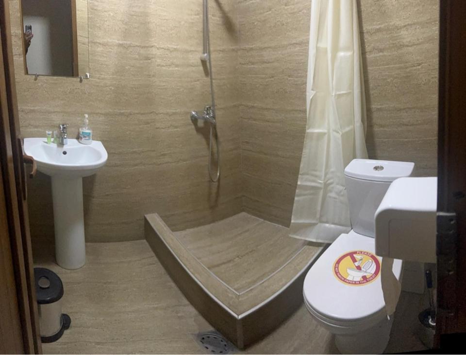 Enigma Hostel Erywań Zewnętrze zdjęcie