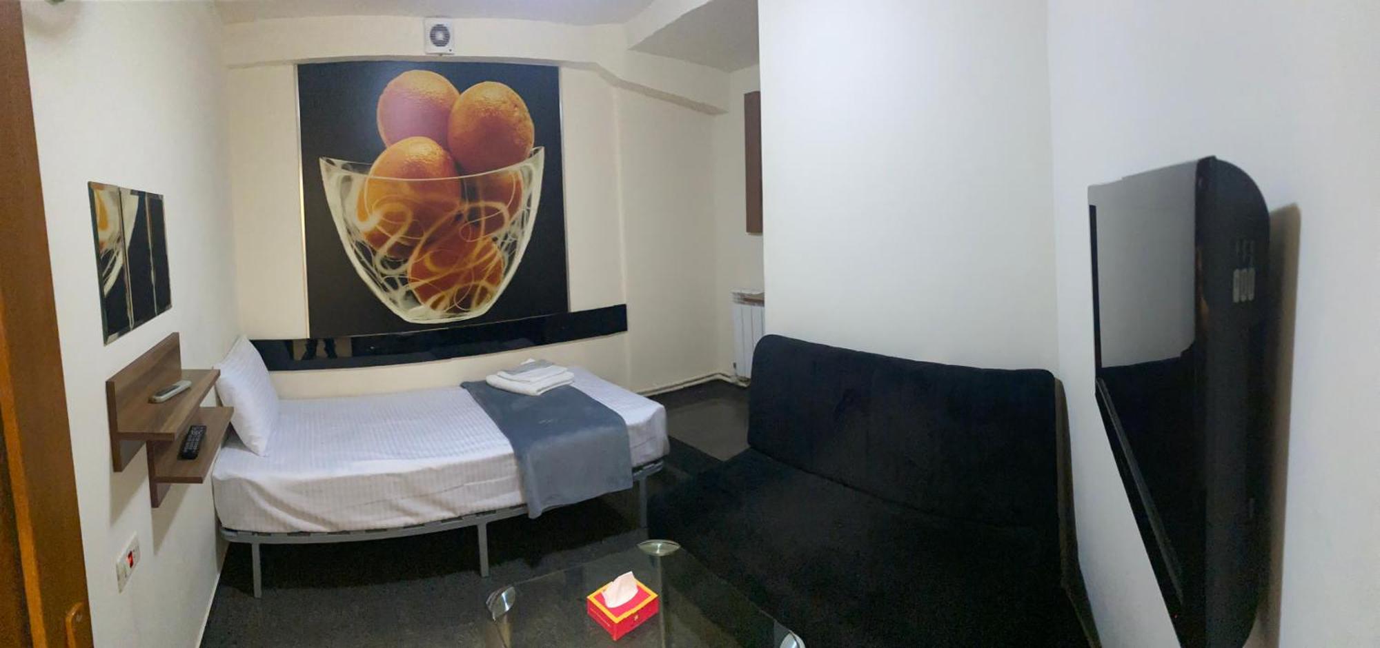 Enigma Hostel Erywań Zewnętrze zdjęcie